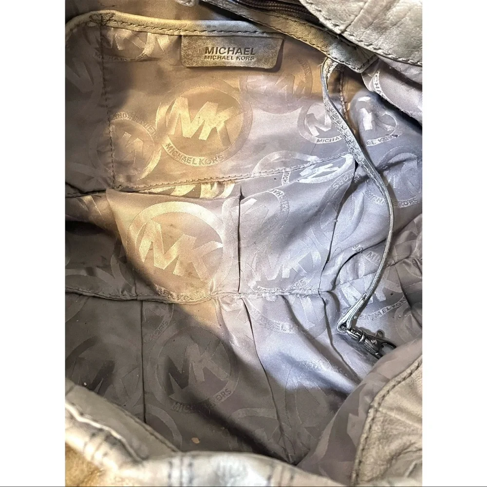 ❤️ Michael Kors ERIN Slouchy Shoulder Hobo Bag in Golden Shimmer
